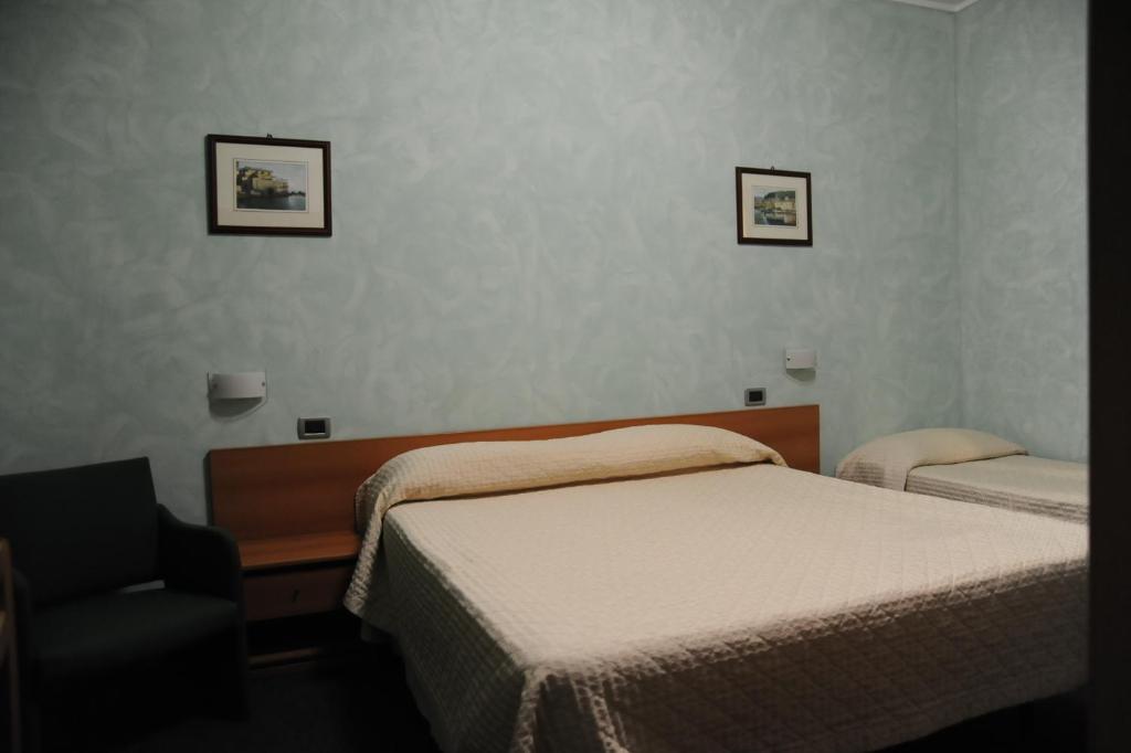 Hotel Valentini Inn Foligno Cameră foto