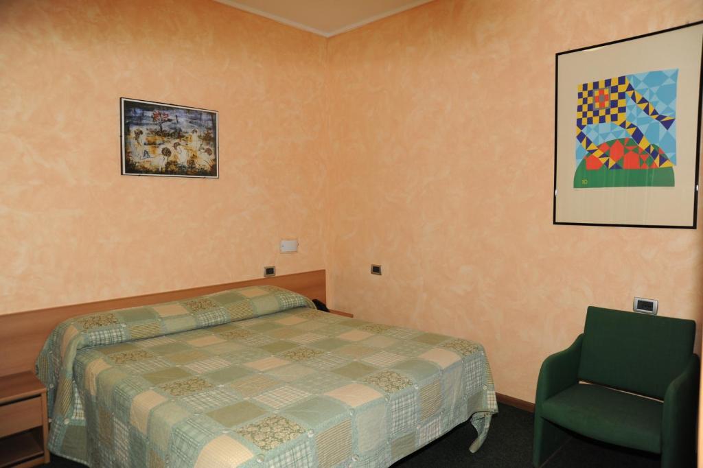 Hotel Valentini Inn Foligno Cameră foto