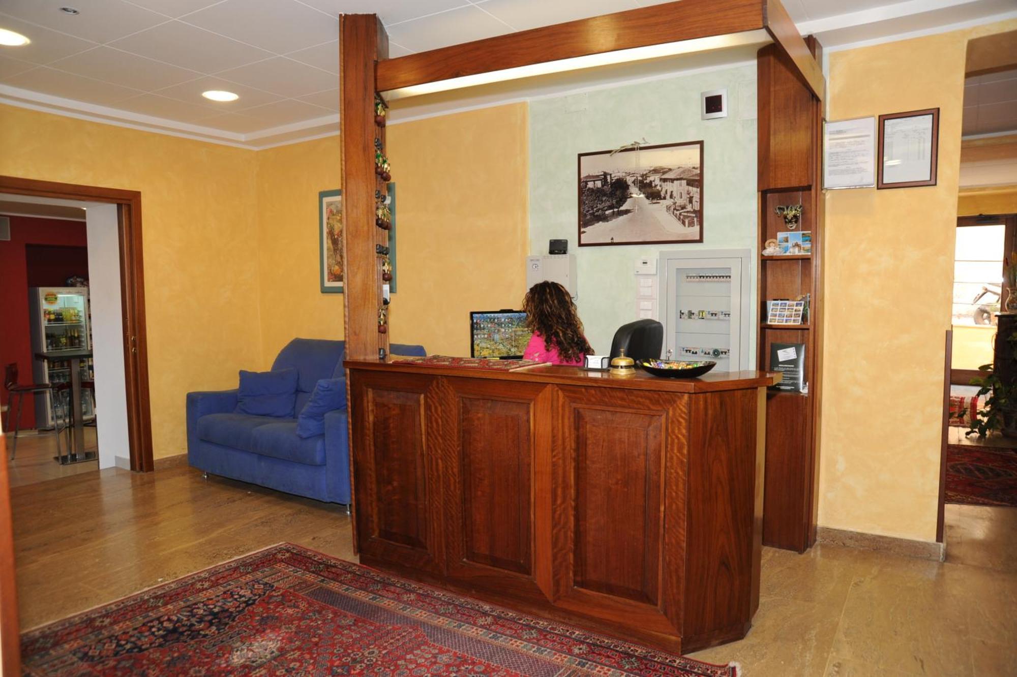 Hotel Valentini Inn Foligno Exterior foto