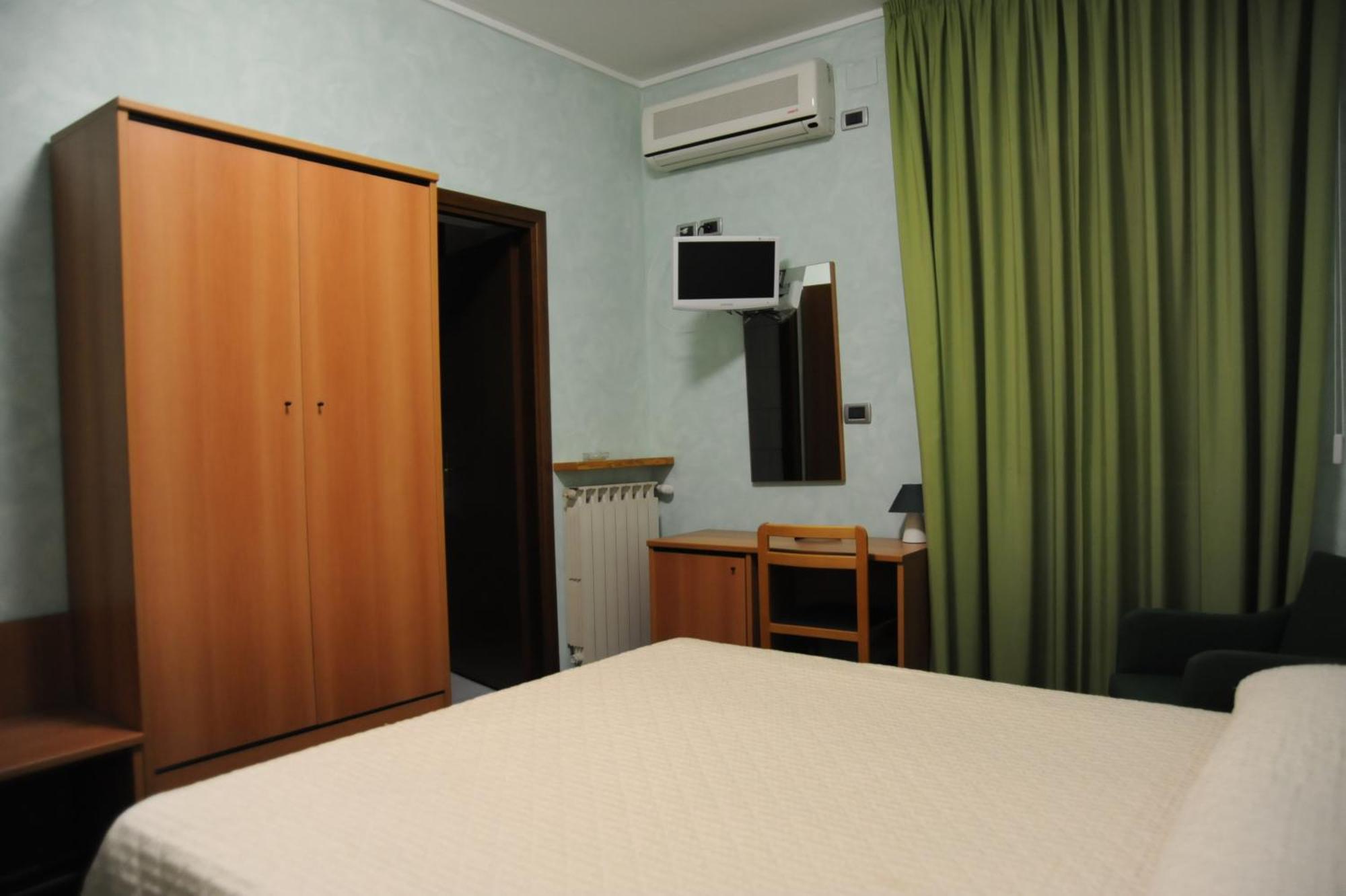 Hotel Valentini Inn Foligno Exterior foto